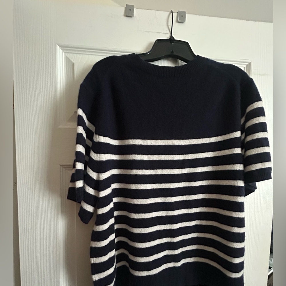 Banana Republic cashmere Sweater in Navy and Cream Stripes